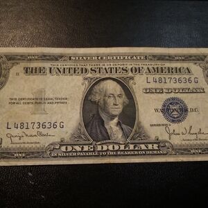 1935 D Blue Seal SILVER CERTIFICATE $1 DOLLAR BILL IN GREAT CONDITION